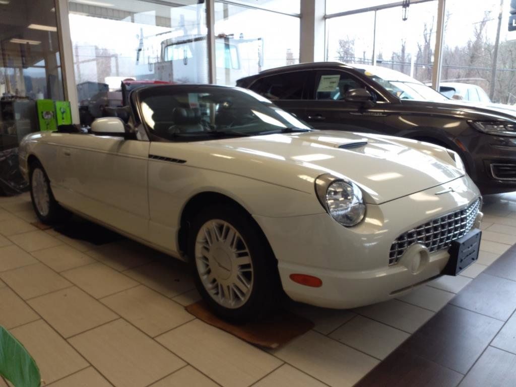 Used 2002 Ford Thunderbird RWD image 1