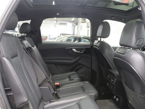 Used 2018 Audi Q7 3.0T Premium Plus AWD/4WD image 25