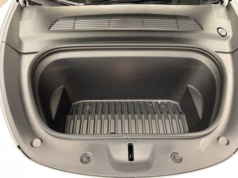 Used 2022 Tesla Model Y Performance image 27