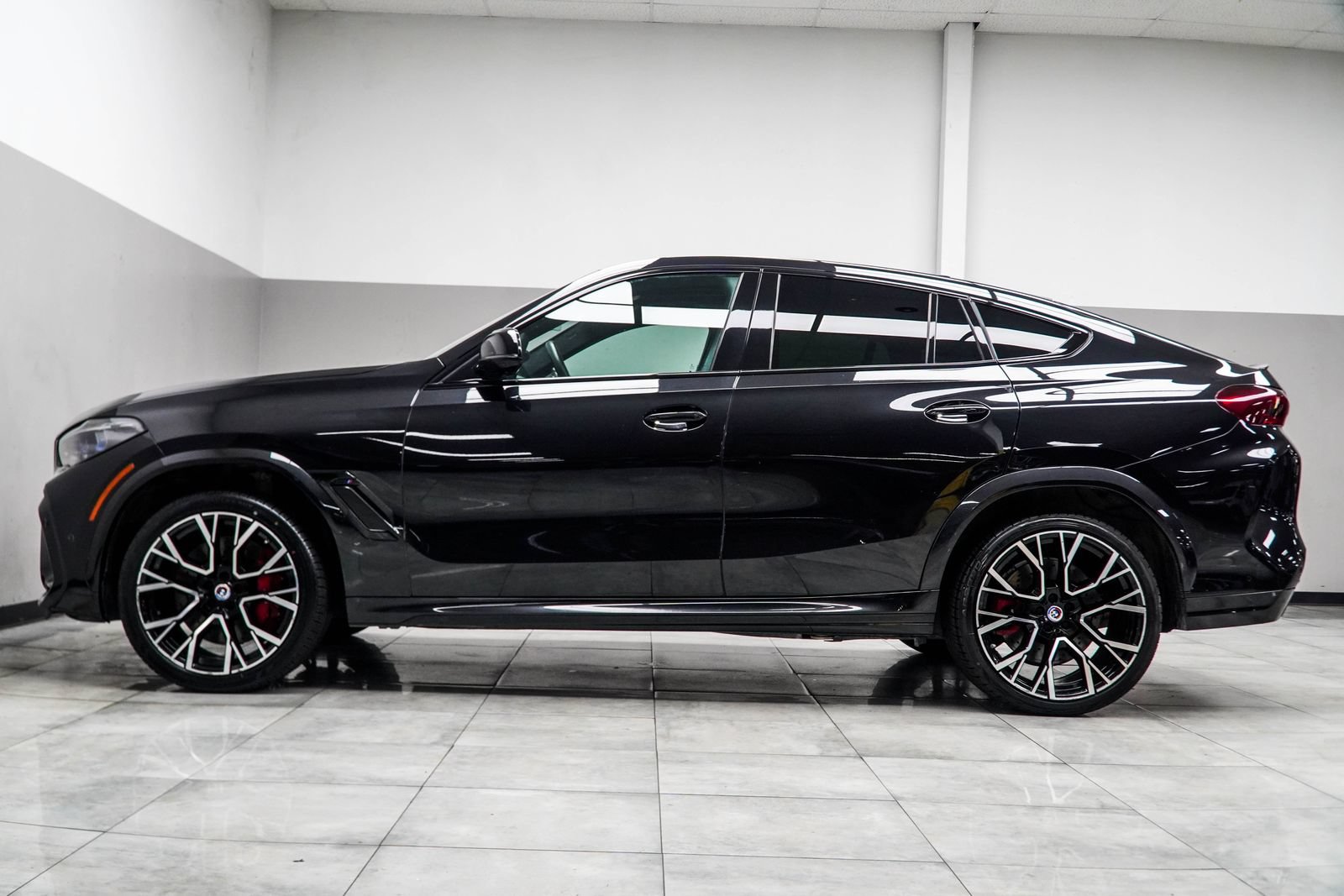 Used 2023 BMW X6 M w/ Competition Package AWD/4WD image 10