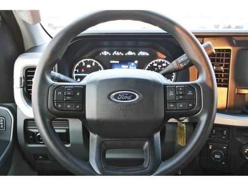 Used 2024 Ford F250 XLT image 14