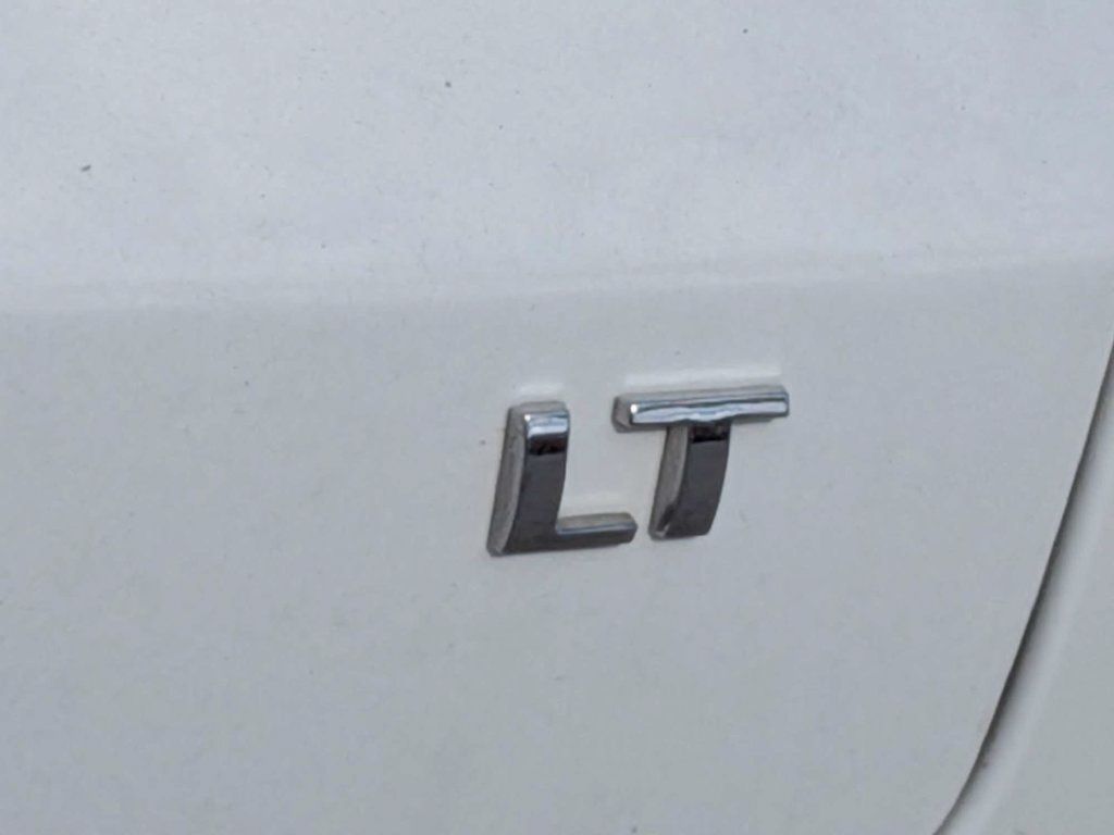 Used 2025 Chevrolet TrailBlazer LT AWD/4WD image 12