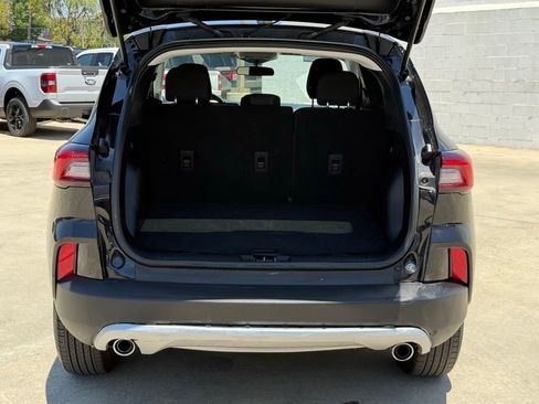 Certified 2025 Ford Escape Active AWD/4WD image 17
