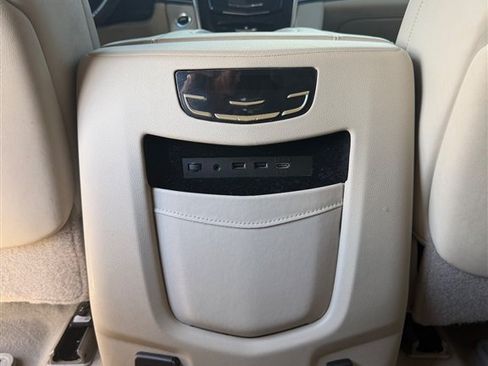 Used 2020 Cadillac Escalade Premium Luxury AWD/4WD image 37