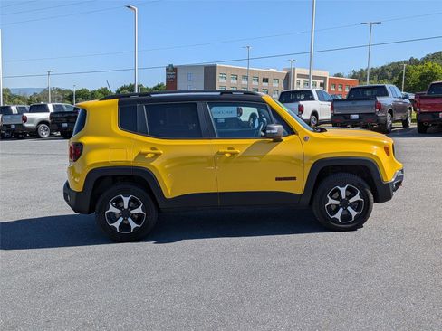 Used 2019 Jeep Renegade Trailhawk w/ LED Lighting Group AWD/4WD image 4