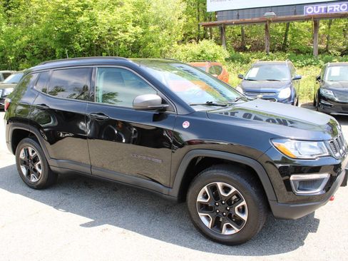 Used 2017 Jeep Compass Trailhawk w/ Navigation Group AWD/4WD image 5