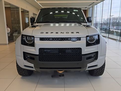 New 2026 Land Rover Defender 110 OCTA AWD/4WD image 2