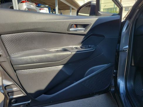 Used 2019 Toyota C-HR LE image 17