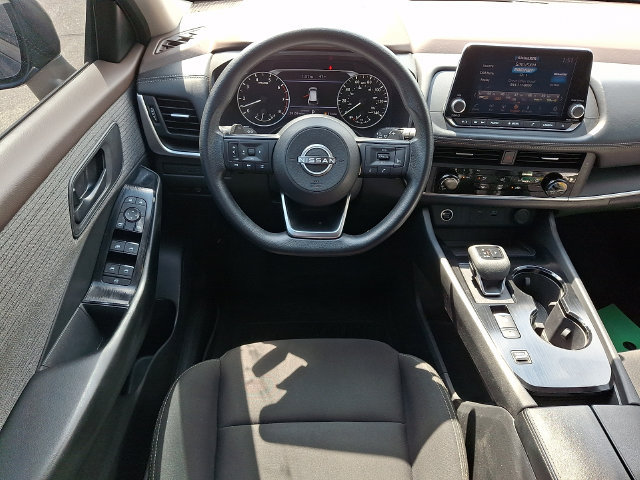 Used 2023 Nissan Rogue S FWD image 11
