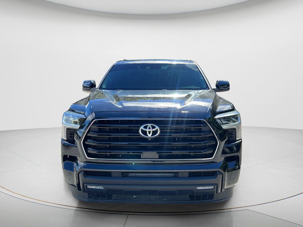 Used 2023 Toyota Sequoia SR5 w/ SR5 Premium Package AWD/4WD image 2