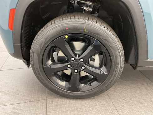 New 2026 Jeep Grand Cherokee L Limited w/ Limited Altitude Package image 8