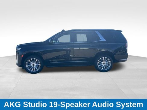 Used 2023 Cadillac Escalade Premium Luxury image 3