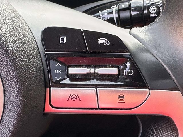 Used 2024 Hyundai Elantra Limited FWD image 27