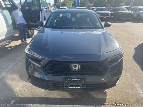 Used 2023 Honda Accord LX image 2