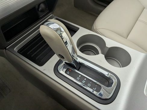 Used 2007 Ford Edge SEL image 18