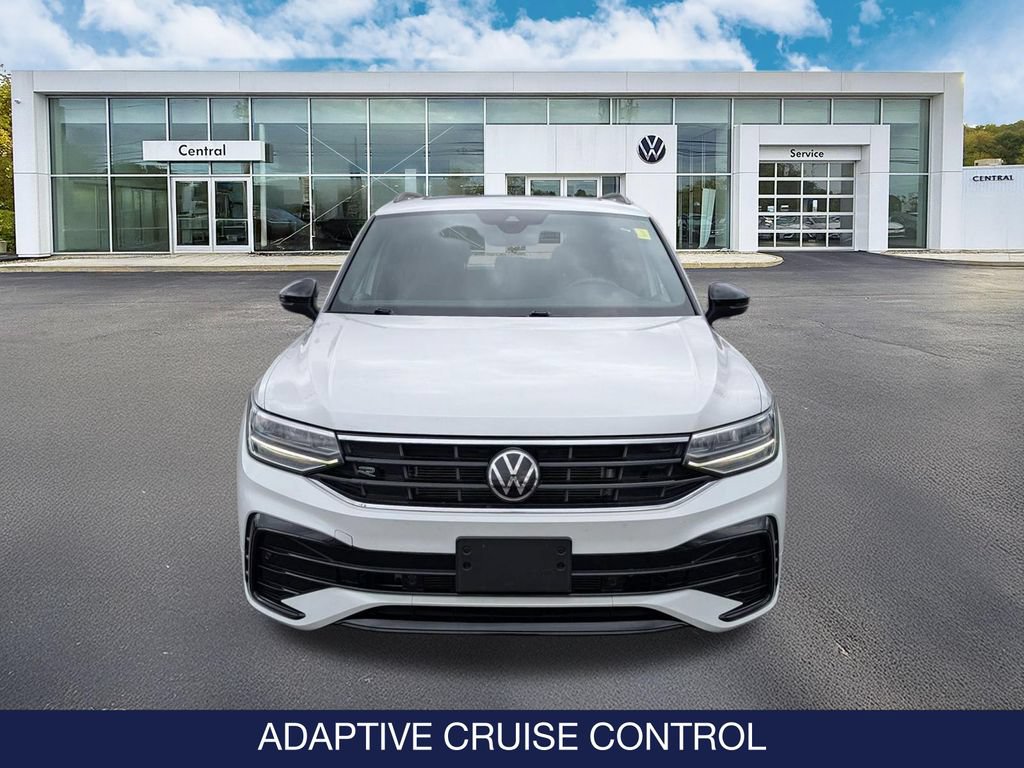 Certified 2023 Volkswagen Tiguan SE R-Line AWD/4WD image 2