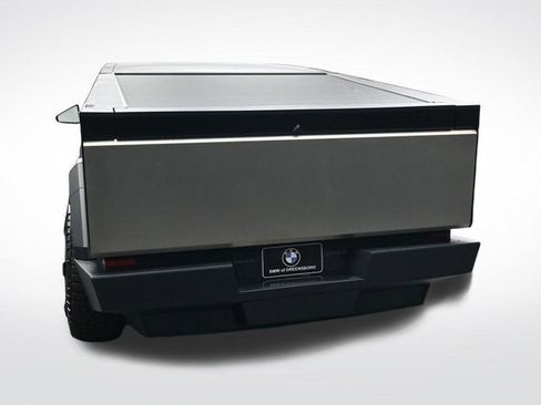 Used 2024 Tesla Cybertruck AWD Crew Cab image 5