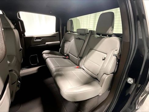 Used 2024 GMC Sierra 1500 SLT image 26