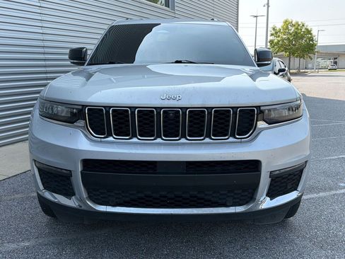 Used 2022 Jeep Grand Cherokee L Limited w/ Luxury Tech Group II AWD/4WD image 3