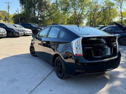 Used 2011 Toyota Prius Three image 4