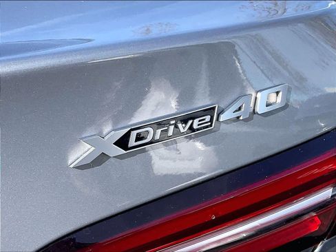 Used 2025 BMW i5 eDrive40 w/ Premium Package AWD/4WD image 11