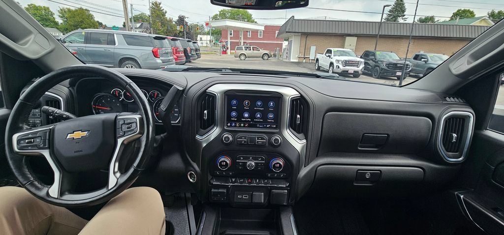 Used 2021 Chevrolet Silverado 3500 LTZ w/ LTZ Convenience Package AWD/4WD image 14