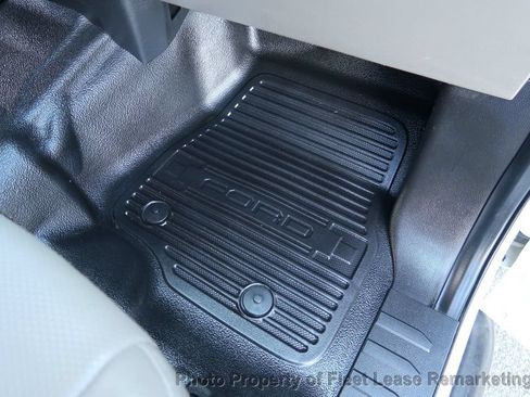 Used 2021 Ford F250 XL w/ Power Equipment Group RWD image 24
