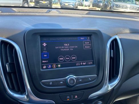 Used 2023 Chevrolet Equinox LT AWD/4WD image 18