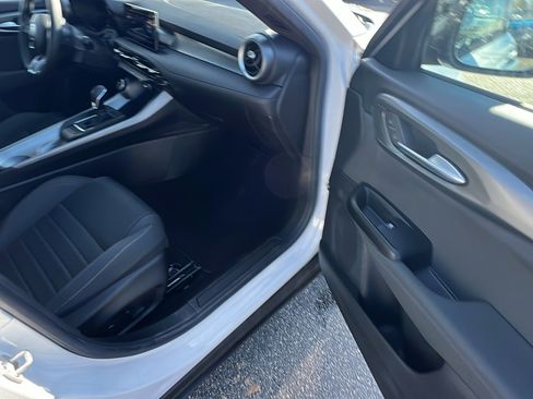 Used 2024 Alfa Romeo Tonale Sprint image 20