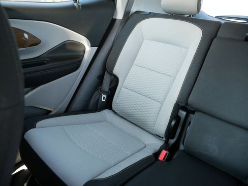 Used 2018 GMC Terrain SLE w/ Driver Convenience Package image 12
