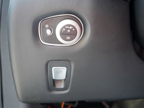 Used 2019 Aston Martin V8 Vantage Coupe RWD image 15