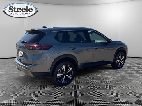Used 2026 Nissan Rogue SL AWD/4WD image 5