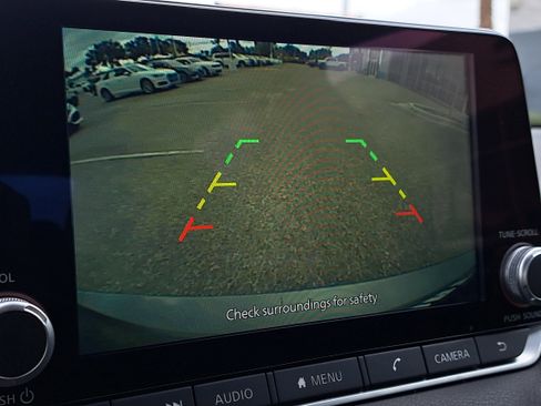 Used 2024 Nissan Sentra SV image 24