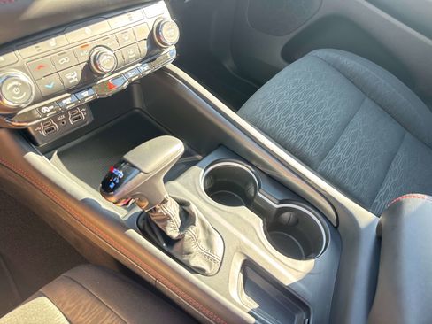 Certified 2025 Dodge Durango GT w/ Blacktop Package image 26