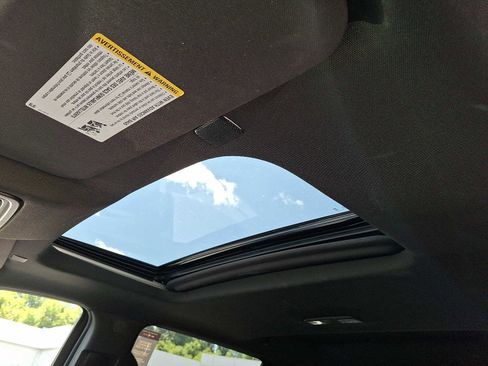 Used 2023 Chevrolet Silverado 1500 High Country w/ Technology Package image 16