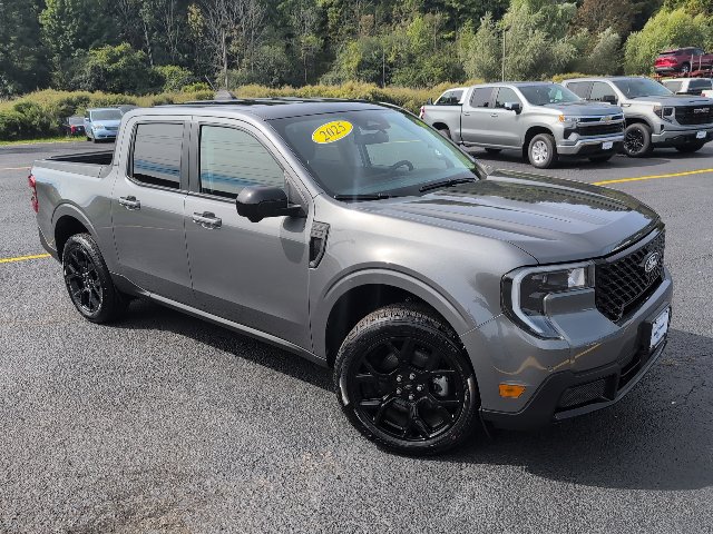 Used 2025 Ford Maverick Lariat w/ Black Appearance Package AWD/4WD image 7