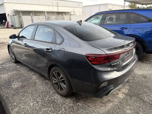 Certified 2023 Kia Forte LXS FWD image 5