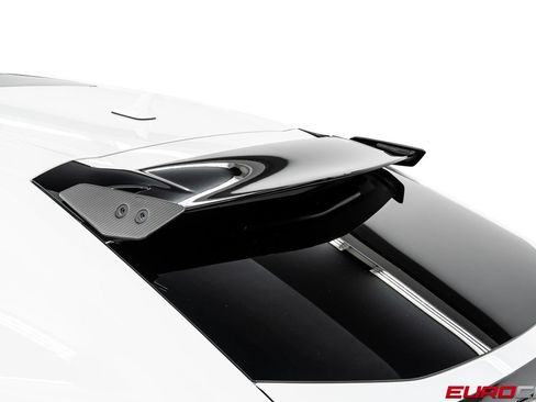 Used 2023 Lamborghini Urus Performante AWD/4WD image 23