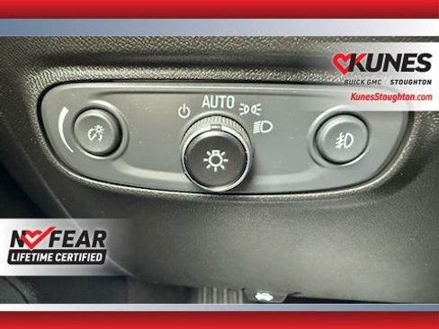 Used 2022 Chevrolet Equinox Premier AWD/4WD image 32