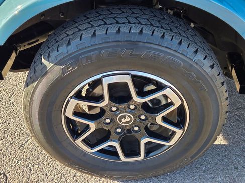 Used 2023 Ford Bronco Outer Banks image 7