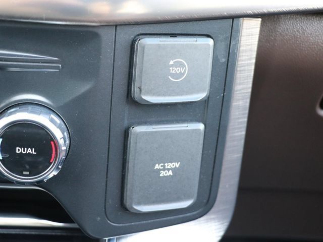Used 2022 Ford F150 King Ranch w/ Equipment Group 601A High AWD/4WD image 30
