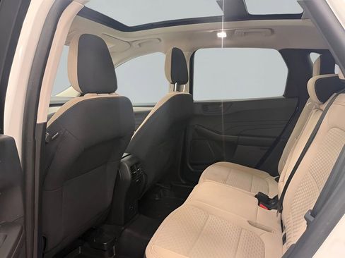 Used 2022 Ford Escape SE w/ SE Sport Appearance Package FWD image 14