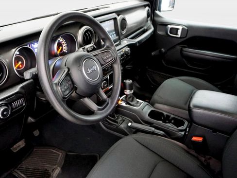 Used 2022 Jeep Wrangler Unlimited Sport AWD/4WD image 13