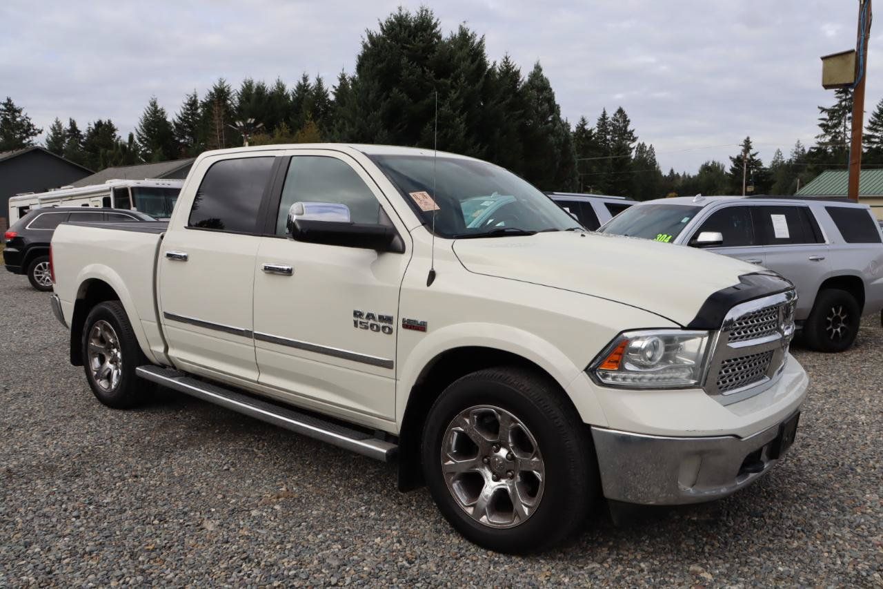 Used 2017 RAM 1500 Laramie AWD/4WD image 6
