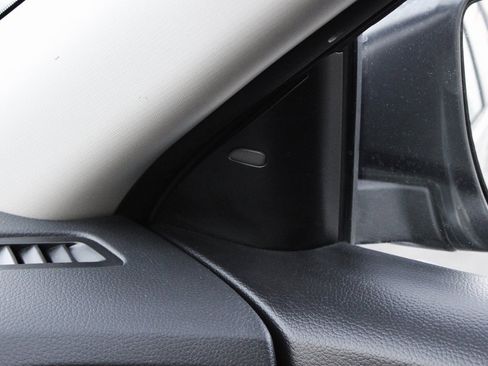 Certified 2019 Nissan Rogue SV w/ Premium Package image 41