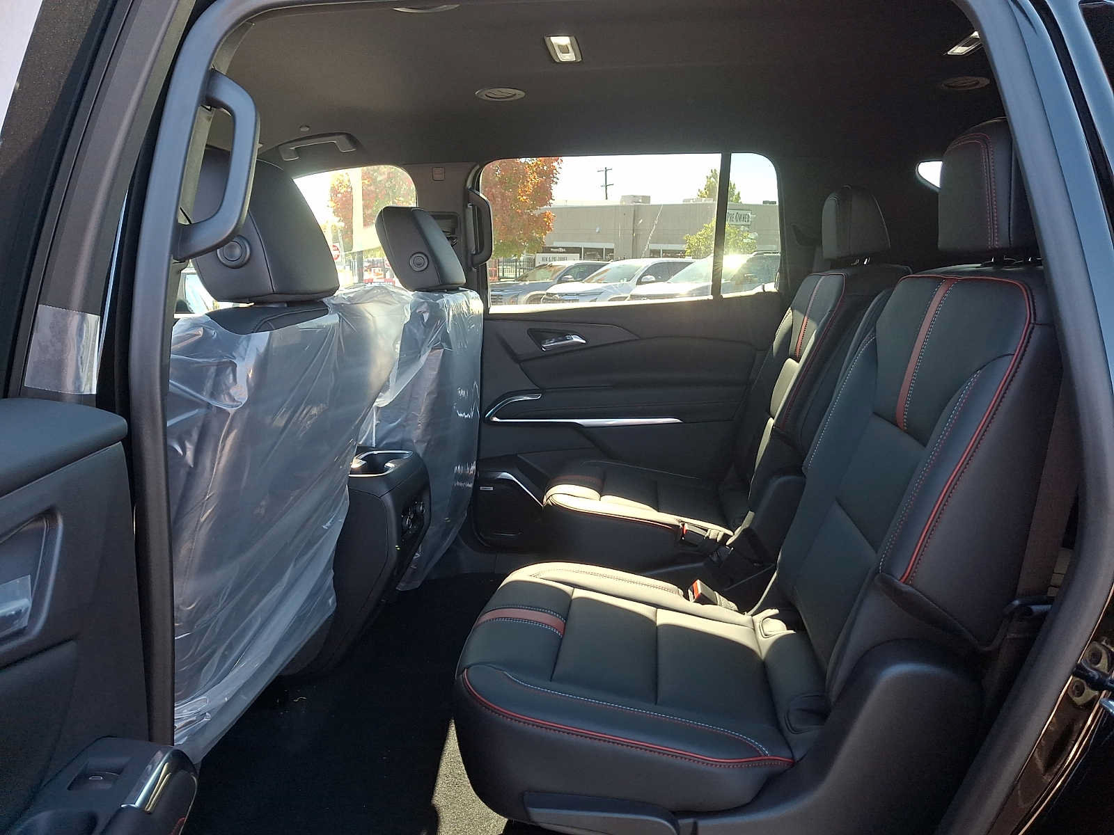 New 2027 Chevrolet Traverse RS FWD image 5