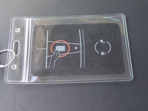 Used 2023 Tesla Model Y Performance image 31