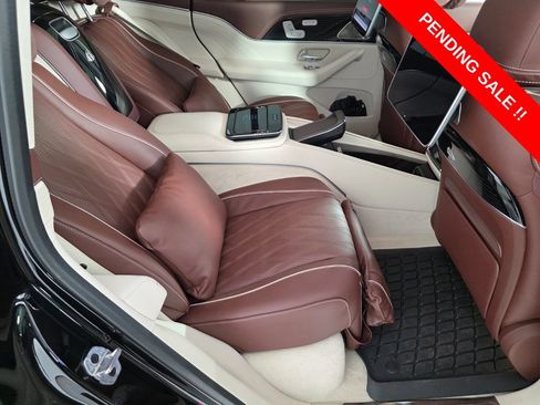 Certified 2025 Mercedes-Benz Maybach GLS 600 4MATIC image 30
