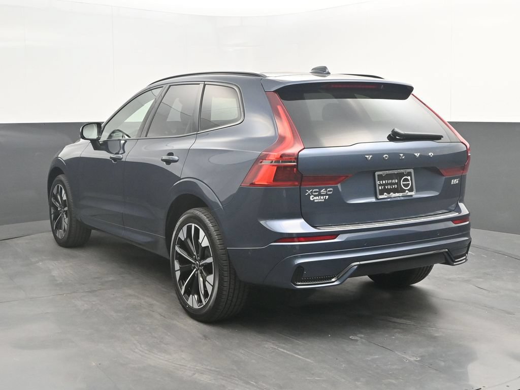 Certified 2026 Volvo XC60 B5 Plus AWD/4WD image 3