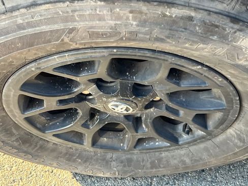 Used 2021 Toyota Tacoma SR5 image 10